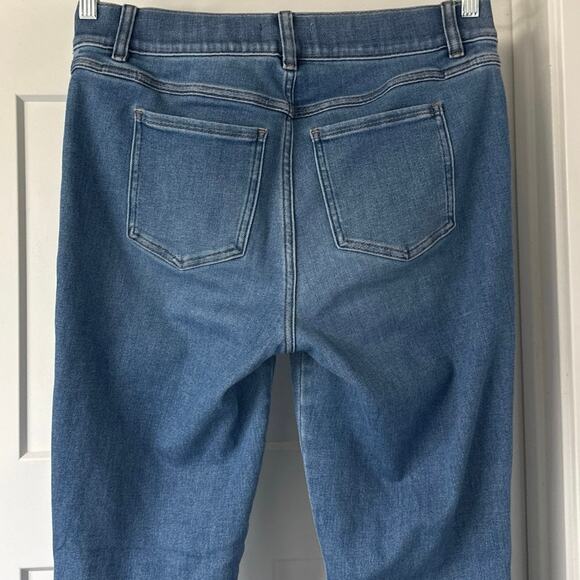Spanx Shaping EveryWear Flare Jeans Pull On Denim Blue Size L *EUC - Picture 10 of 13